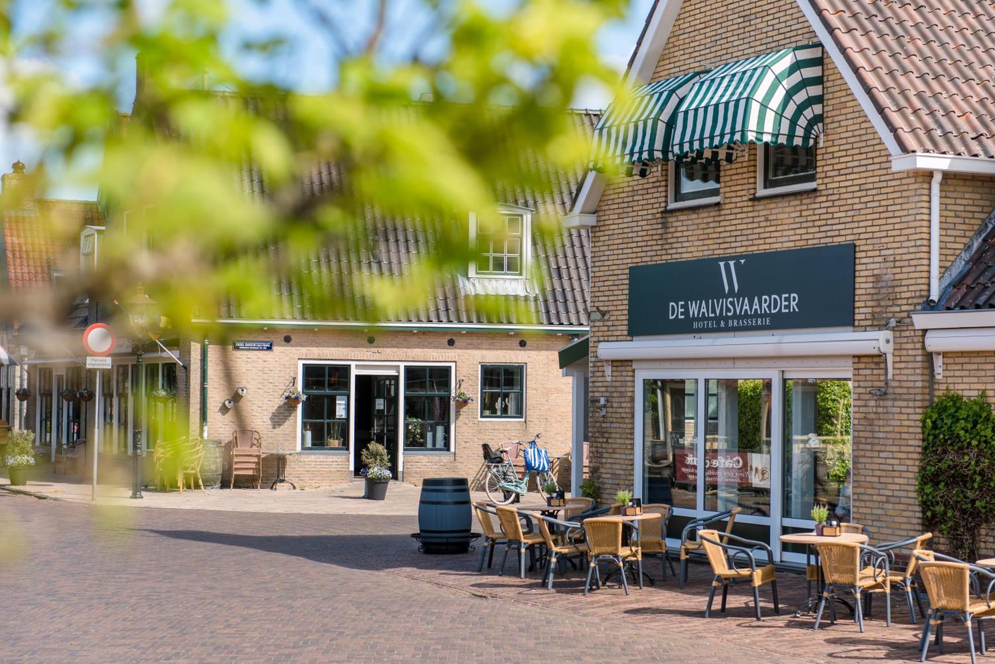 Hotel-Restaurant De Walvisvaarder Hollum  Exterior photo